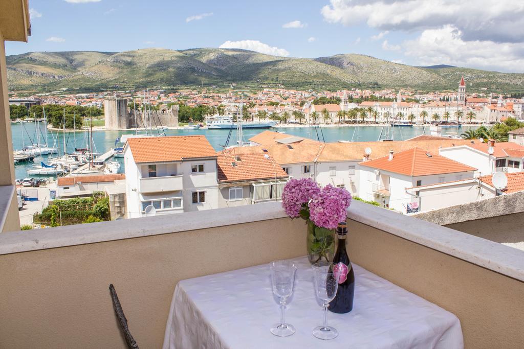 Apartments Maria Trogir Extérieur photo