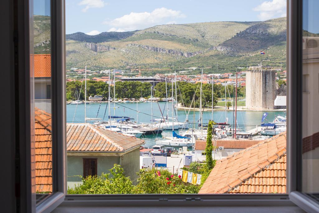 Apartments Maria Trogir Extérieur photo