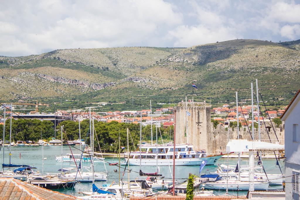 Apartments Maria Trogir Extérieur photo