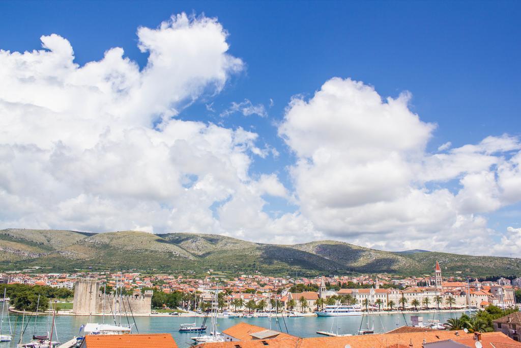 Apartments Maria Trogir Extérieur photo