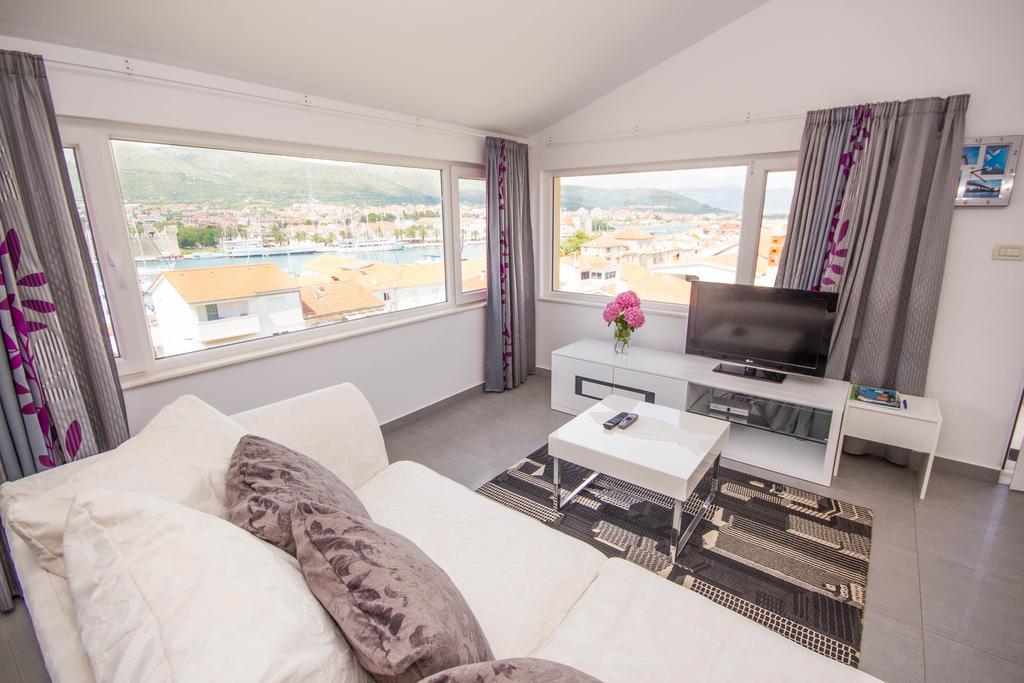Apartments Maria Trogir Extérieur photo