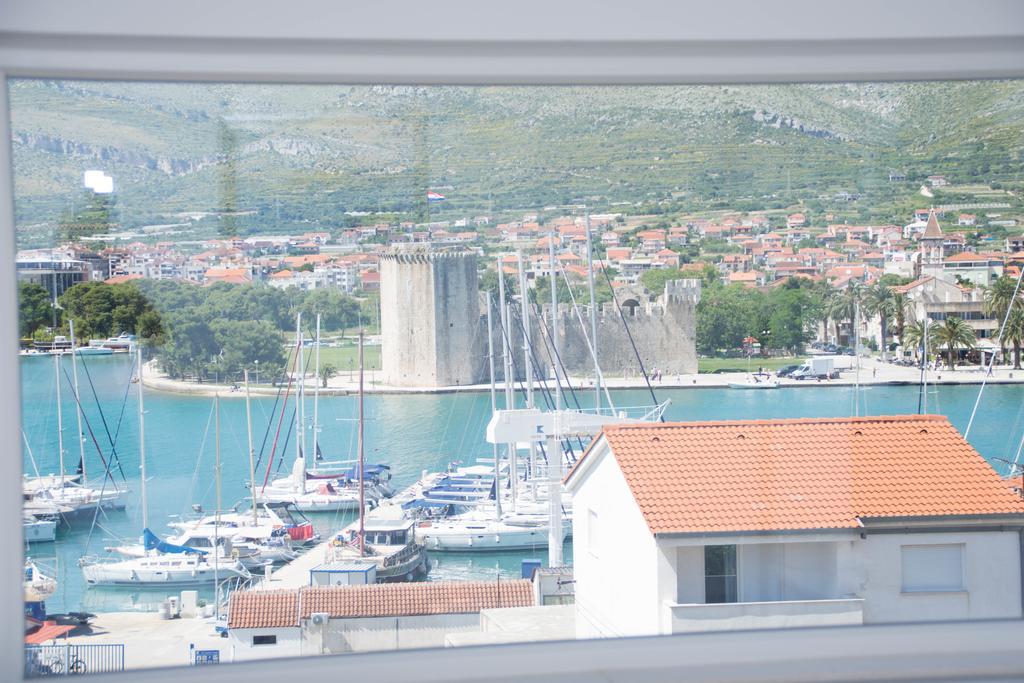 Apartments Maria Trogir Extérieur photo