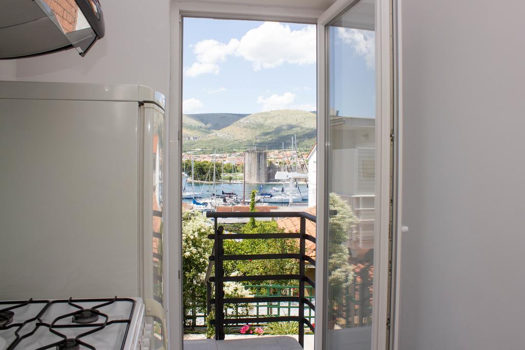 Apartments Maria Trogir Extérieur photo