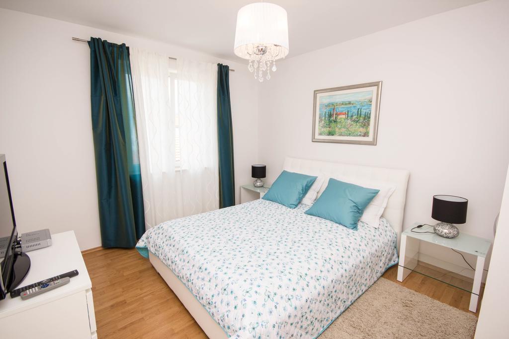 Apartments Maria Trogir Extérieur photo