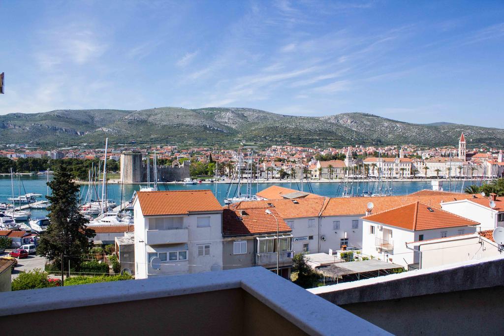 Apartments Maria Trogir Extérieur photo